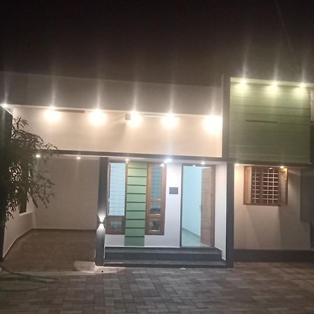 Silver Estate Home Stay Варкала Экстерьер фото